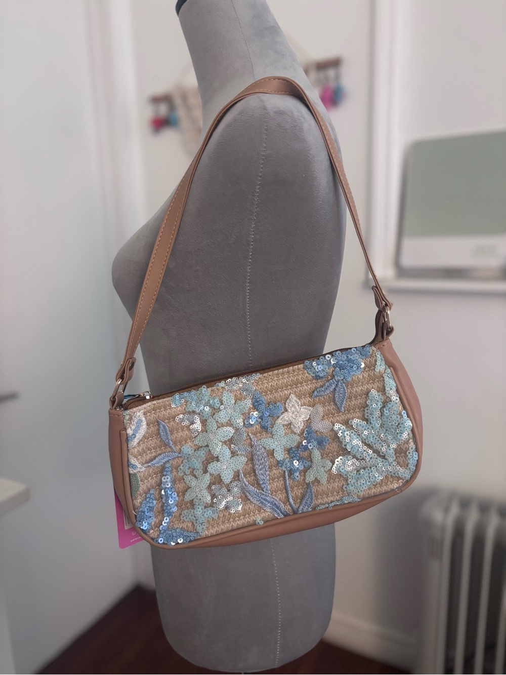 Edikted Sequin Floral Straw Shoulder Bag in Tan and Blue